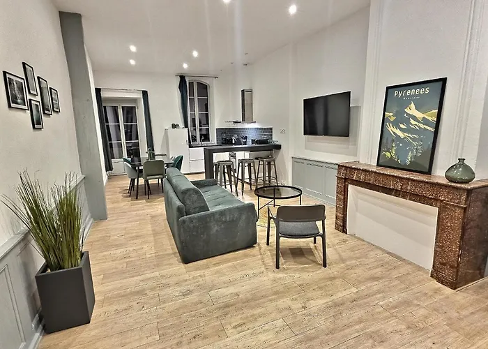 Lumineux T2, Spacieux, Hypercentre, Neuf, Wifi